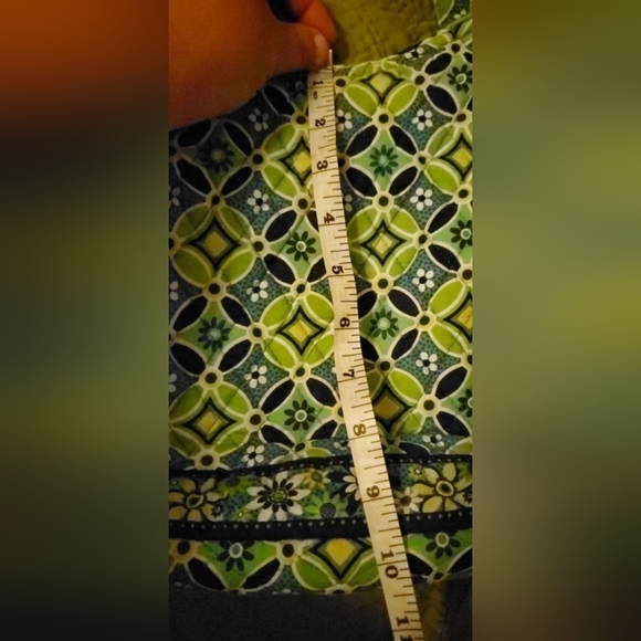 Vera Bradley Daisy Daisy Pattern Green/Blue Quilted Shoulder Purse Gently Used. - Picture 8 of 11